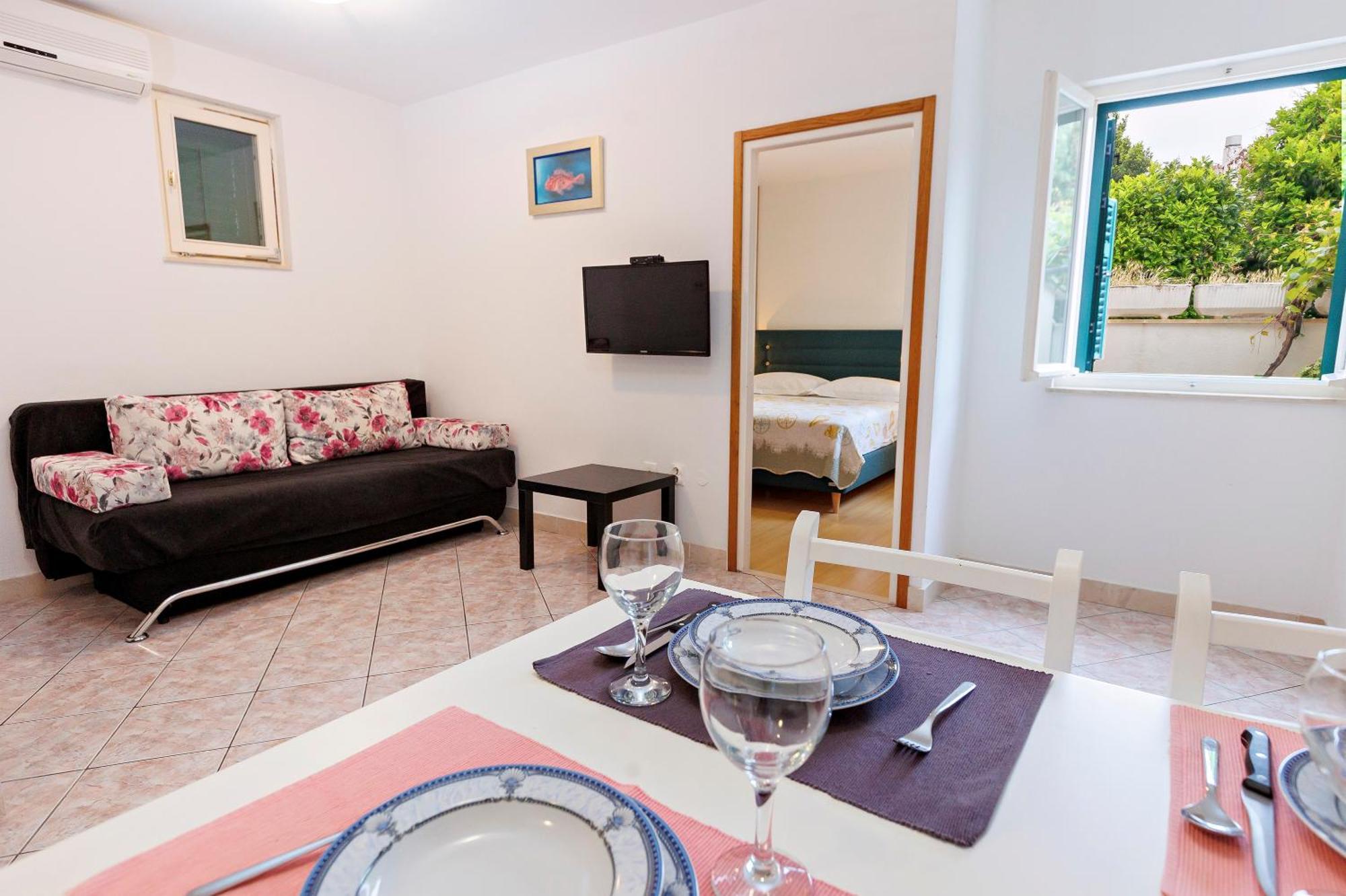 Apartments Baricevic Bol Luaran gambar