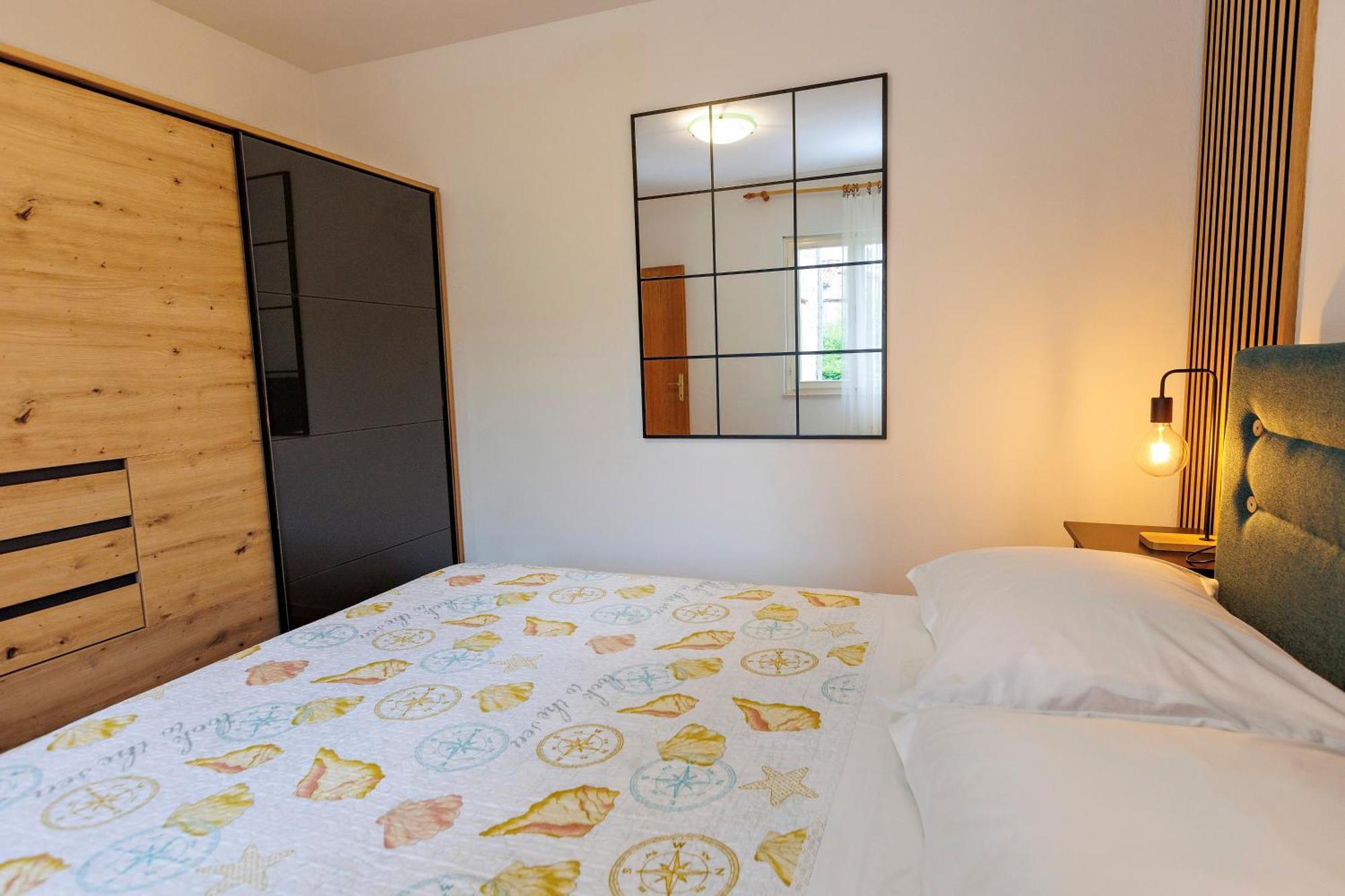 Apartments Baricevic Bol Luaran gambar