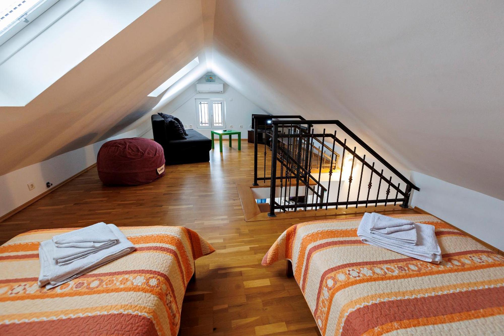 Apartments Baricevic Bol Luaran gambar