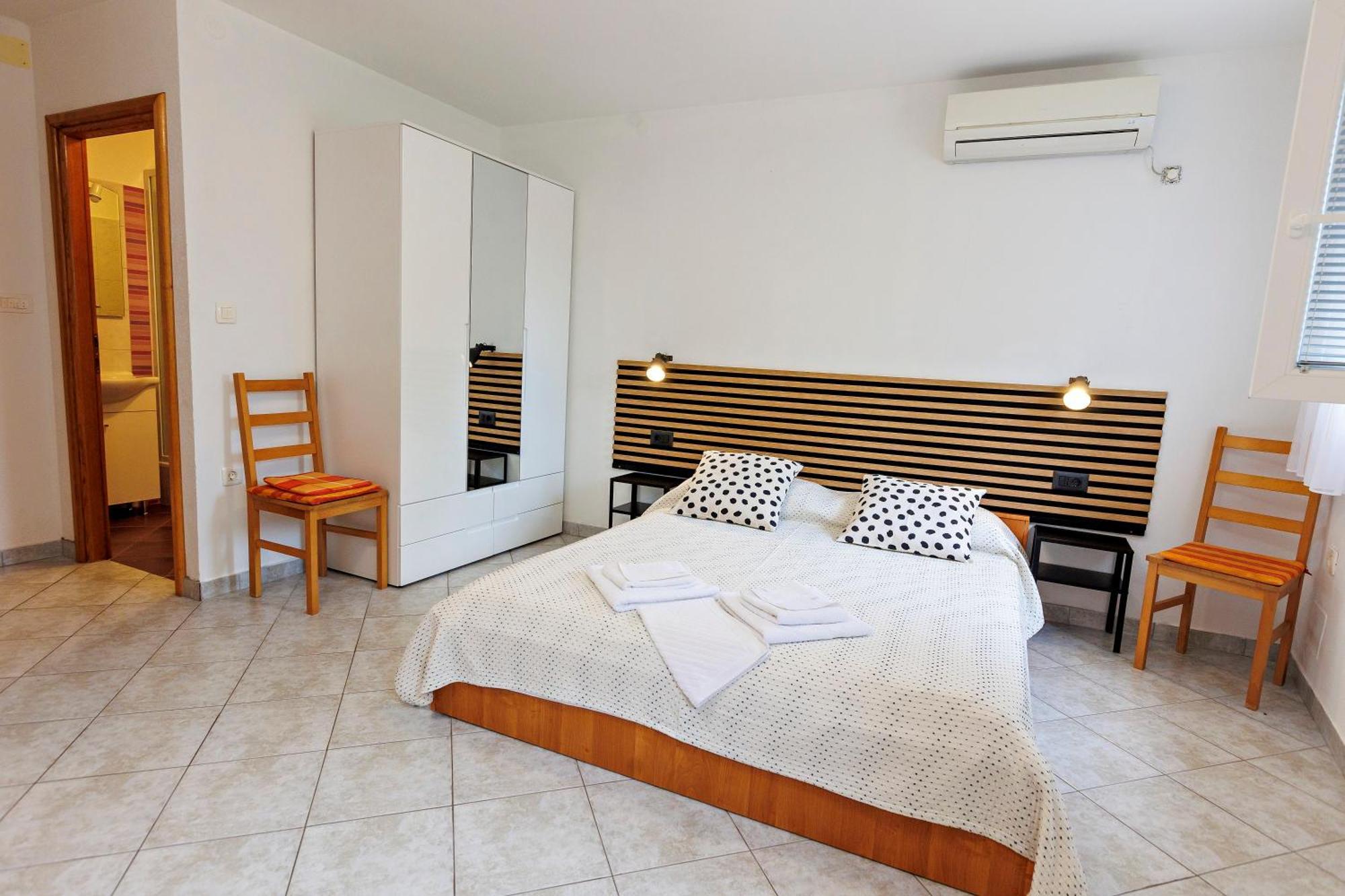 Apartments Baricevic Bol Luaran gambar