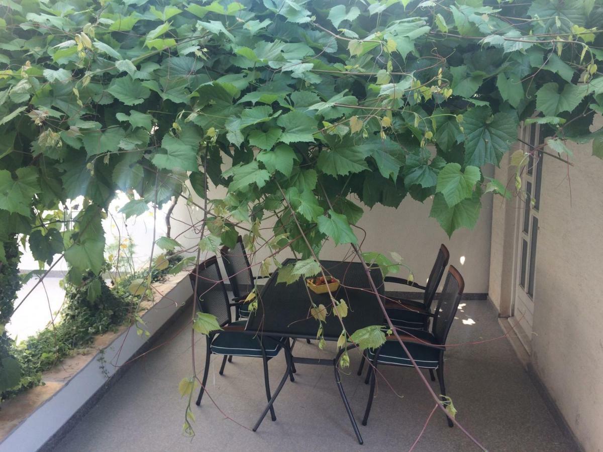 Apartments Baricevic Bol Luaran gambar